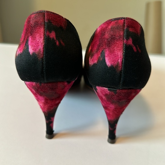 Herbert Levine Vintage Pumps - Picture 4 of 8